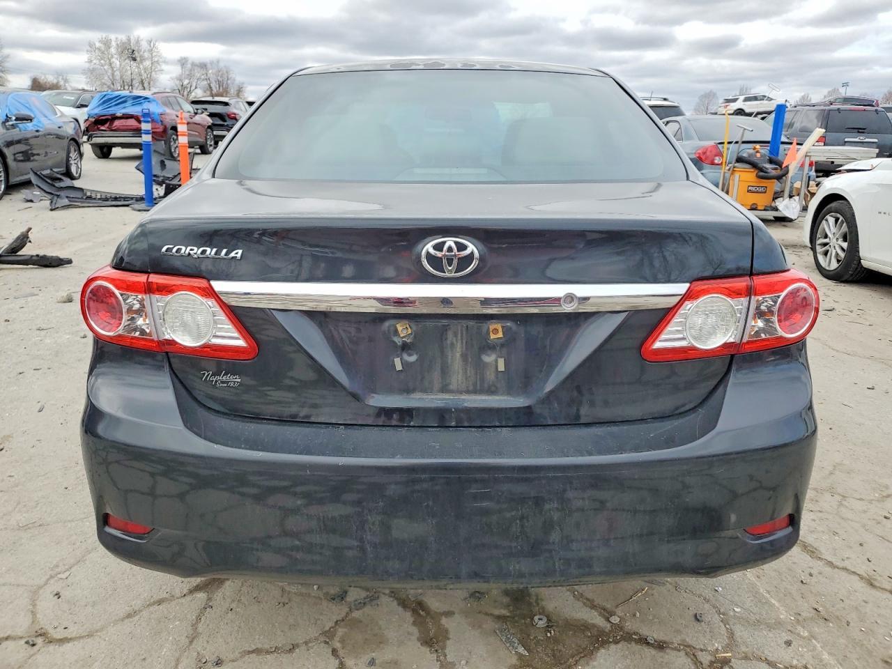 2013 TOYOTA COROLLA