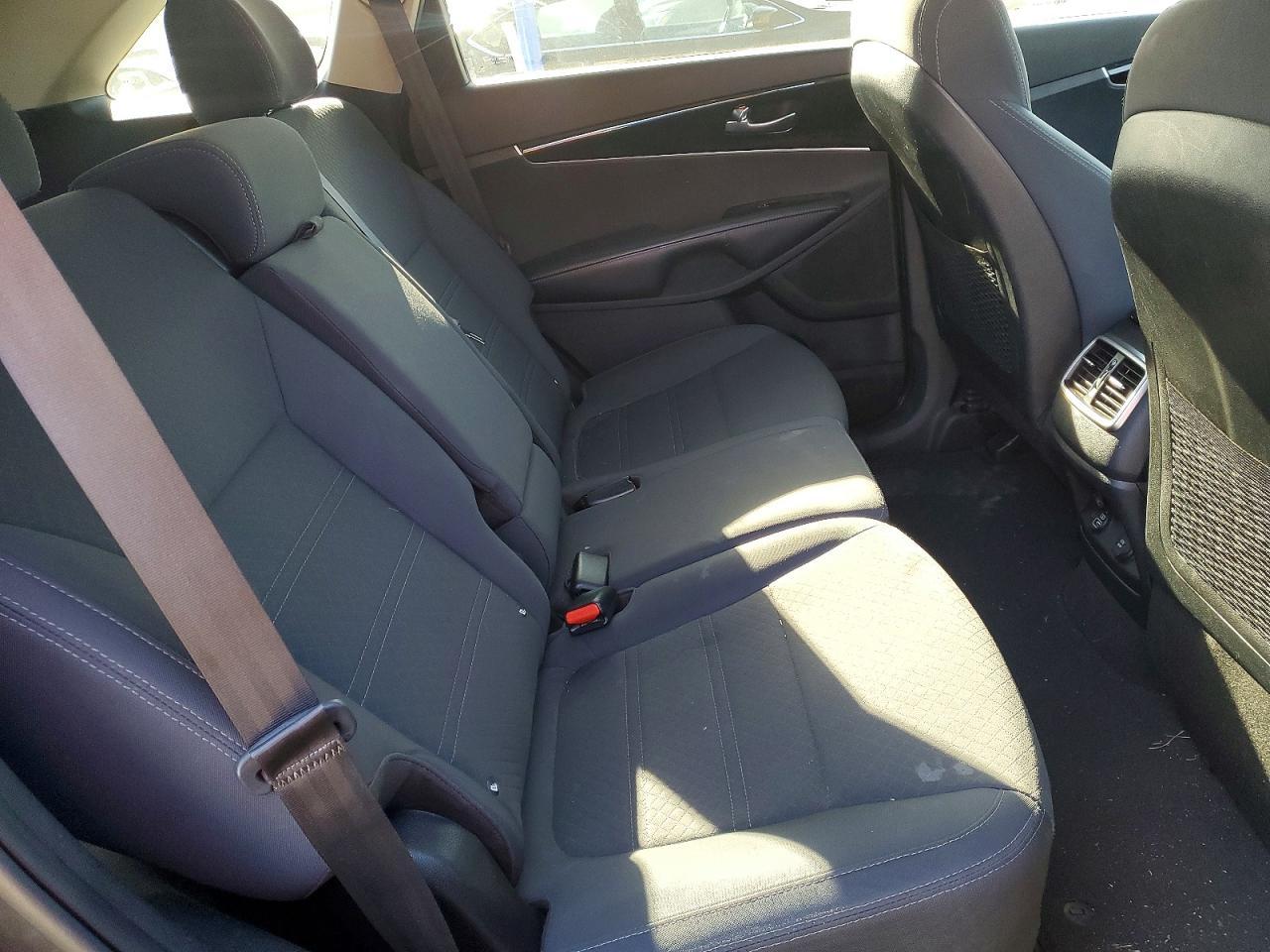 2017 KIA SORENTO