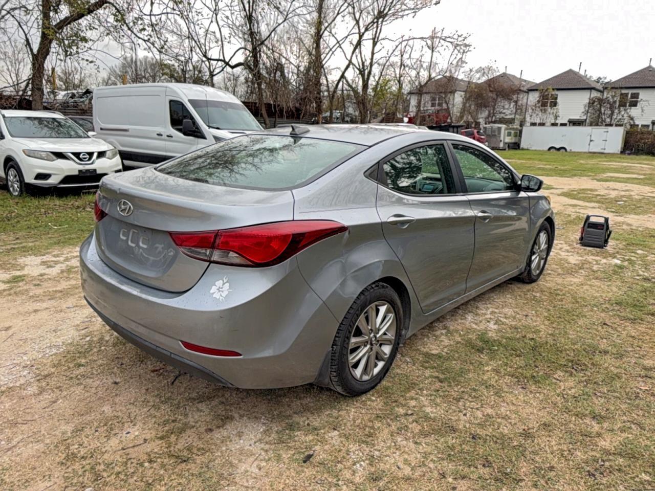 2016 HYUNDAI ELANTRA