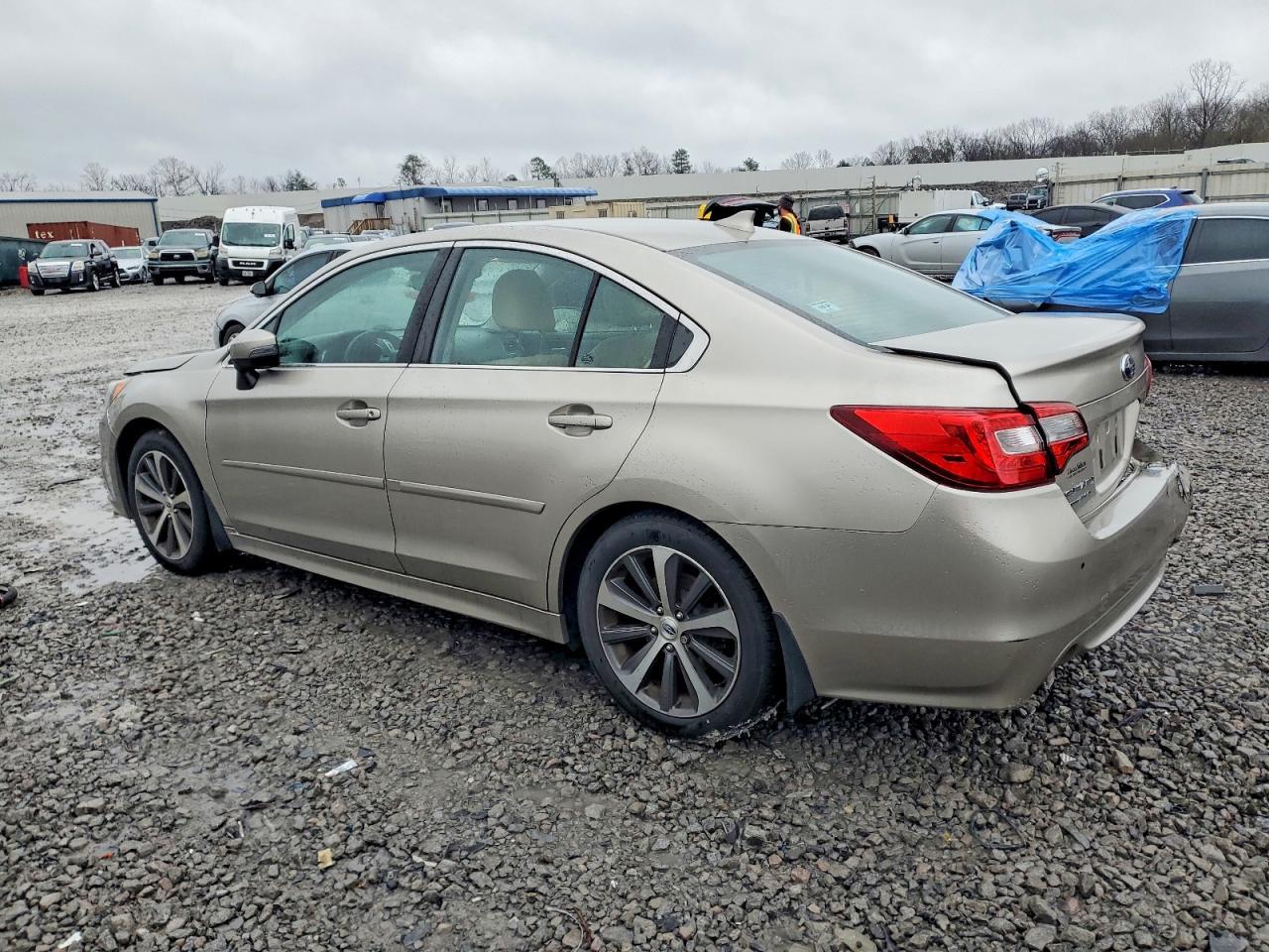 2017 SUBARU Legacy