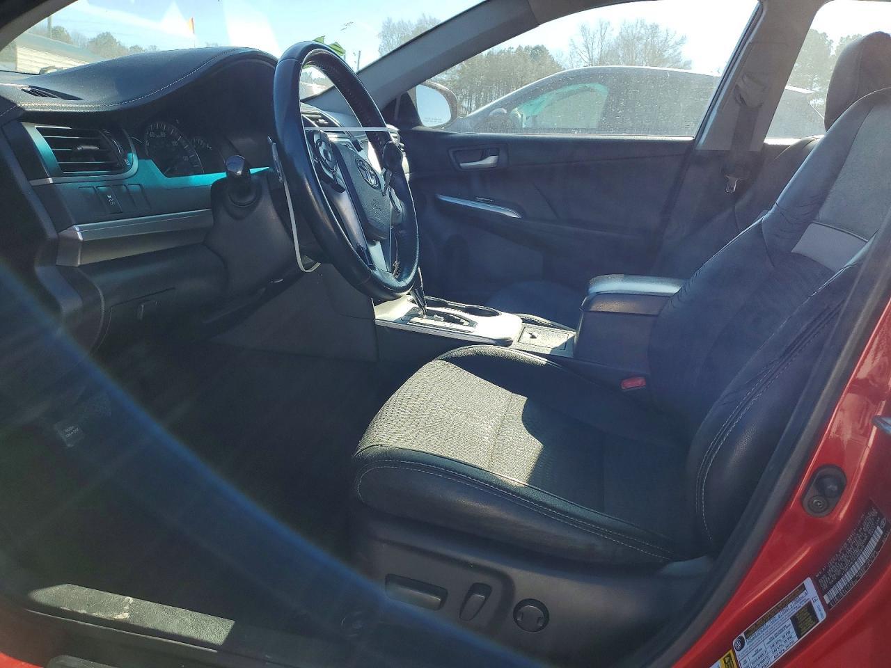 2014 TOYOTA CAMRY