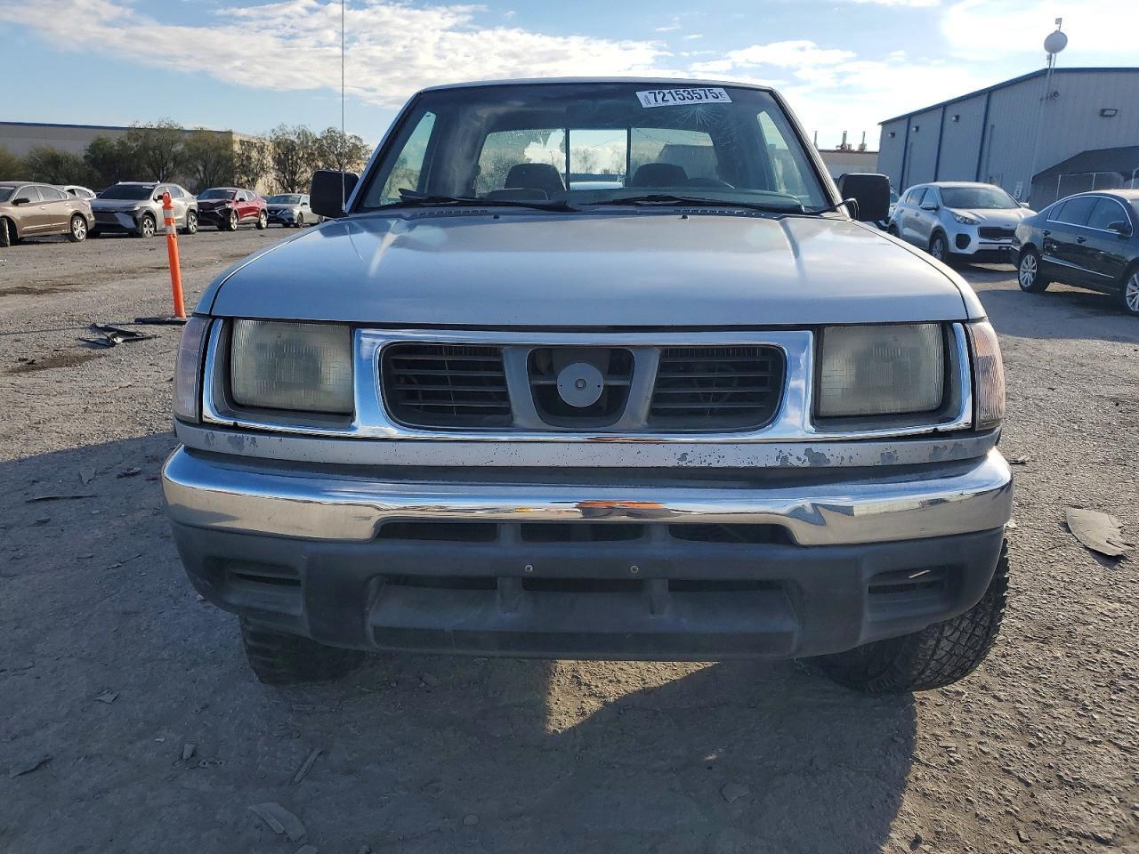 2000 NISSAN Frontier