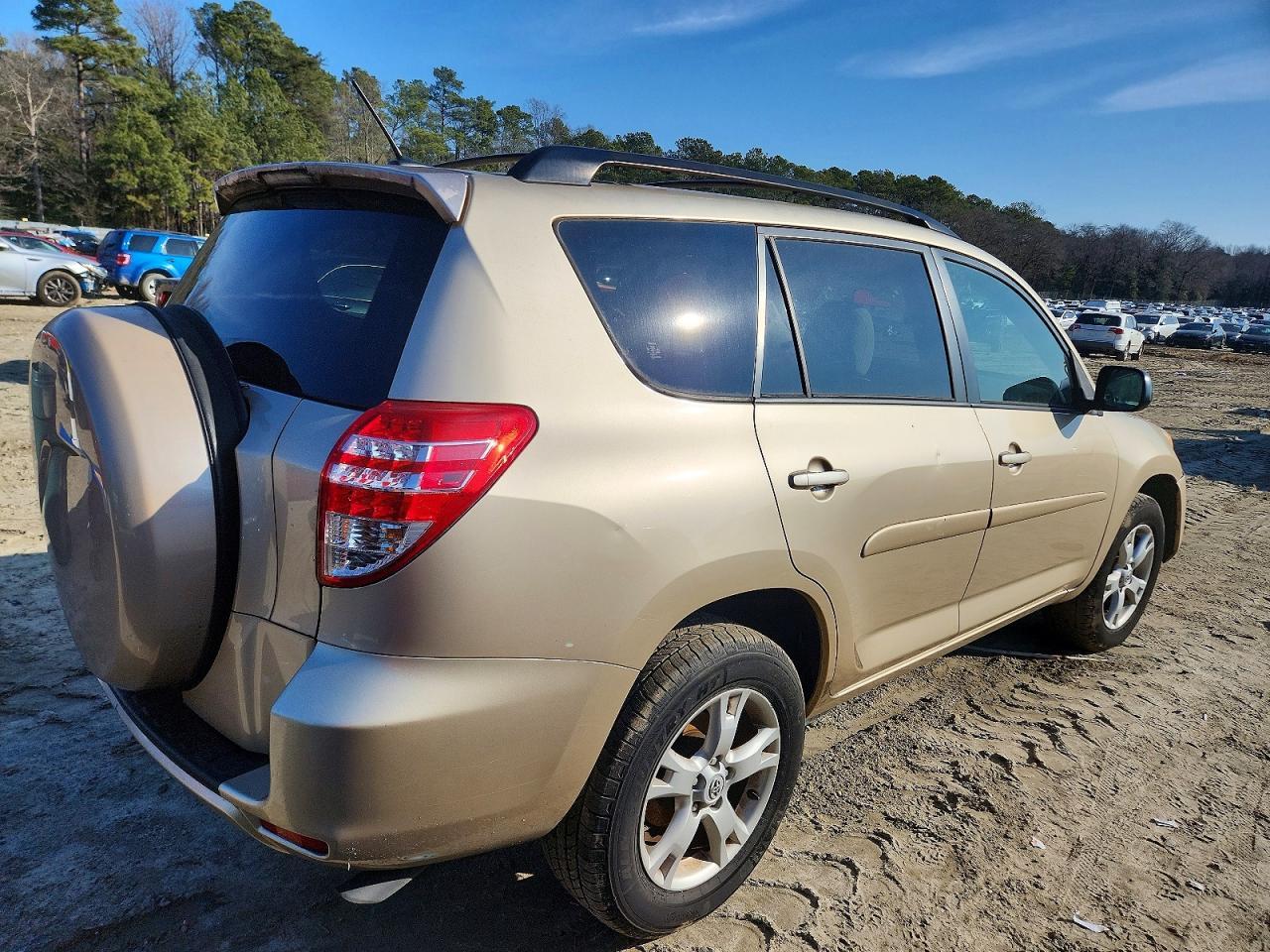 2011 TOYOTA RAV4