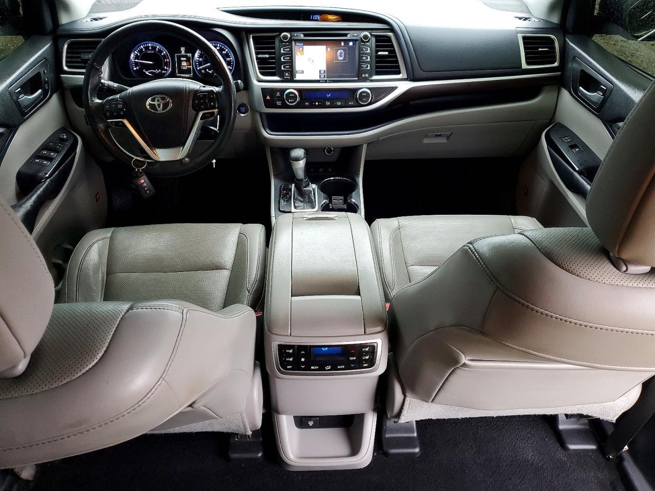 2015 TOYOTA HIGHLANDER