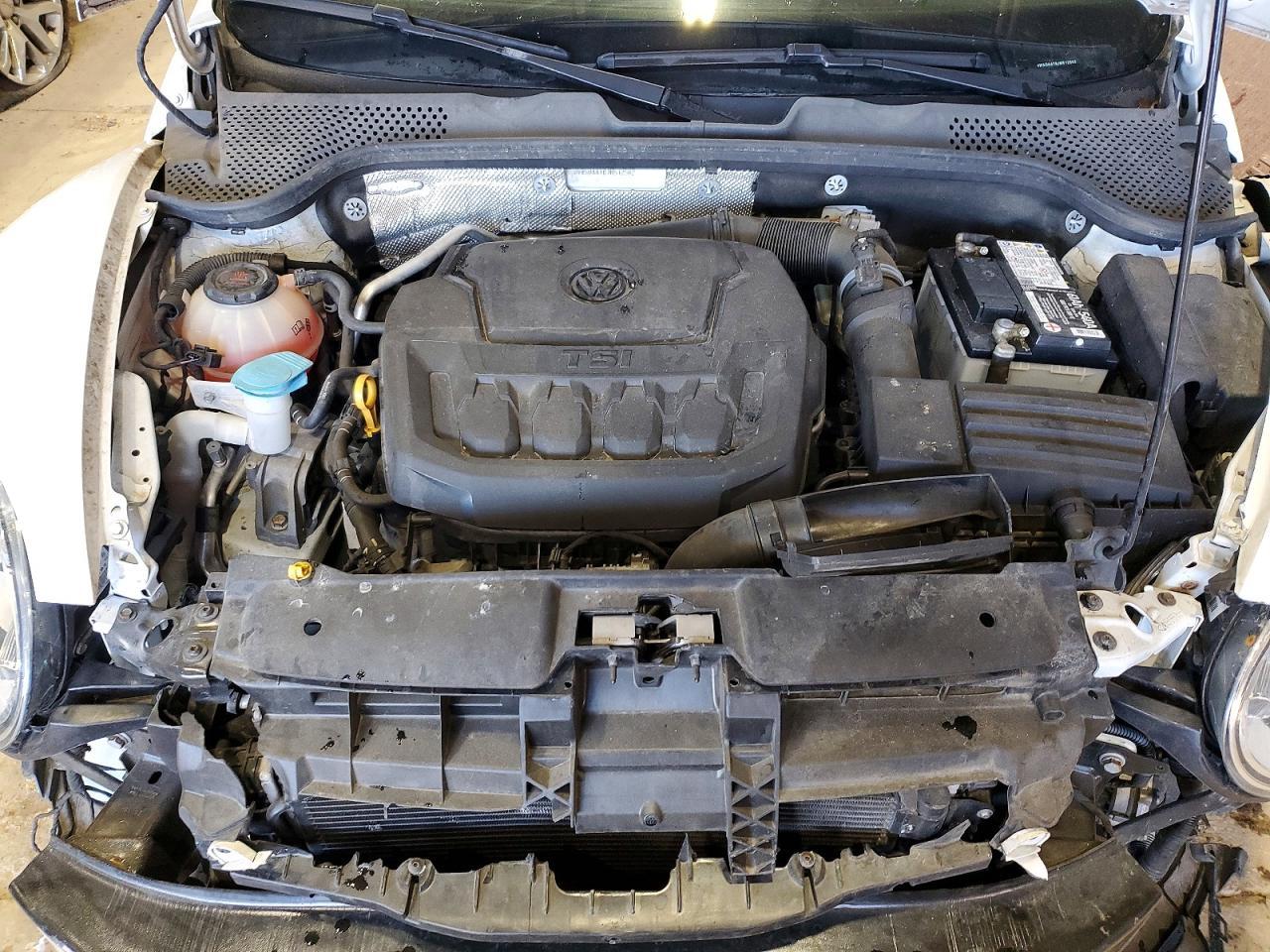 2018 VOLKSWAGEN Beetle
