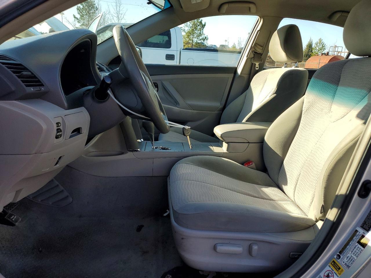 2011 TOYOTA CAMRY
