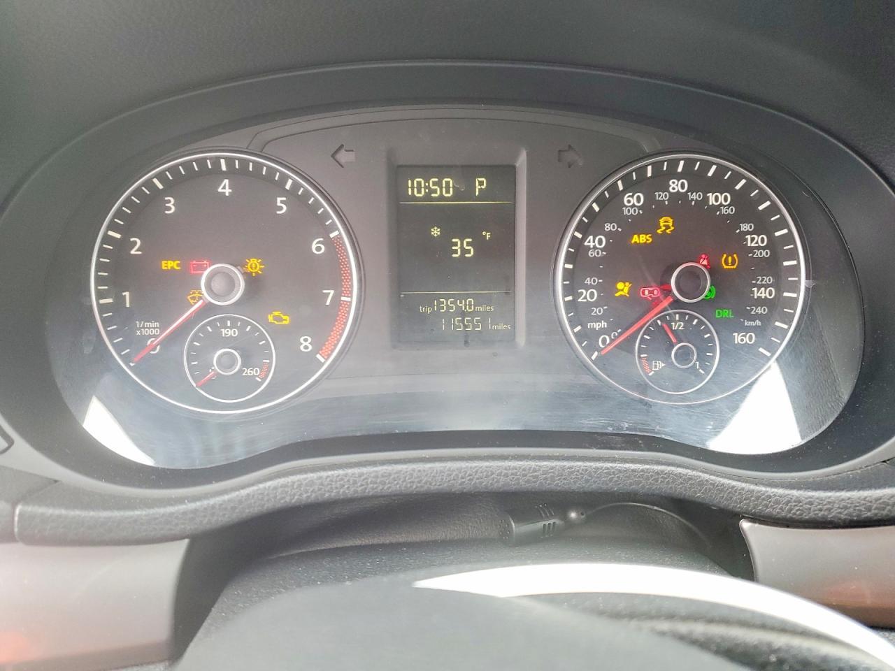 2012 VOLKSWAGEN Passat