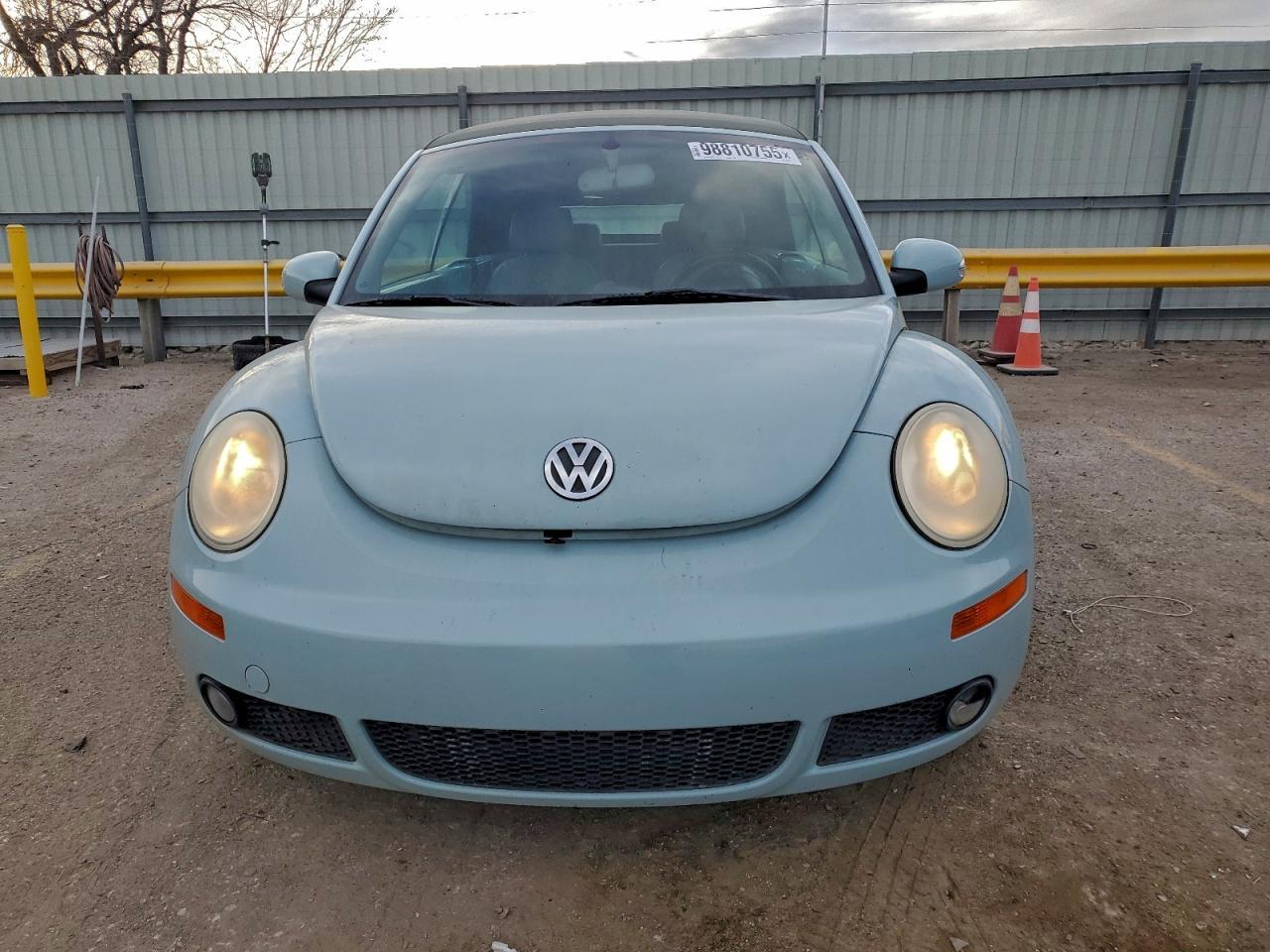 2006 VOLKSWAGEN Beetle