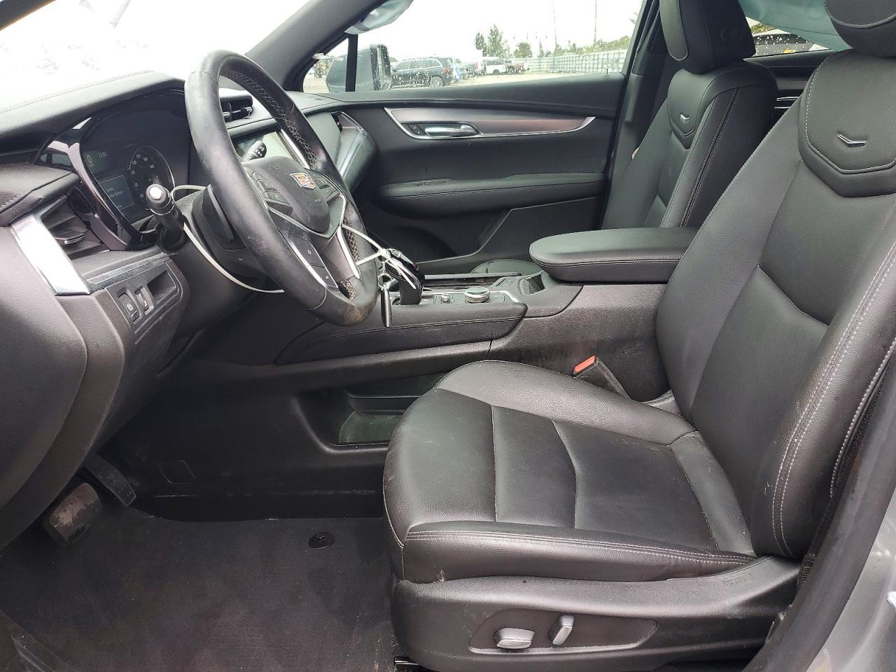 2024 CADILLAC XT5