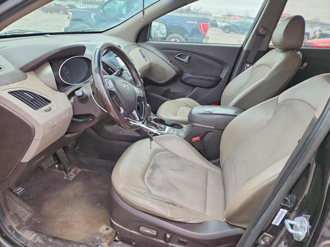 2015 HYUNDAI TUCSON