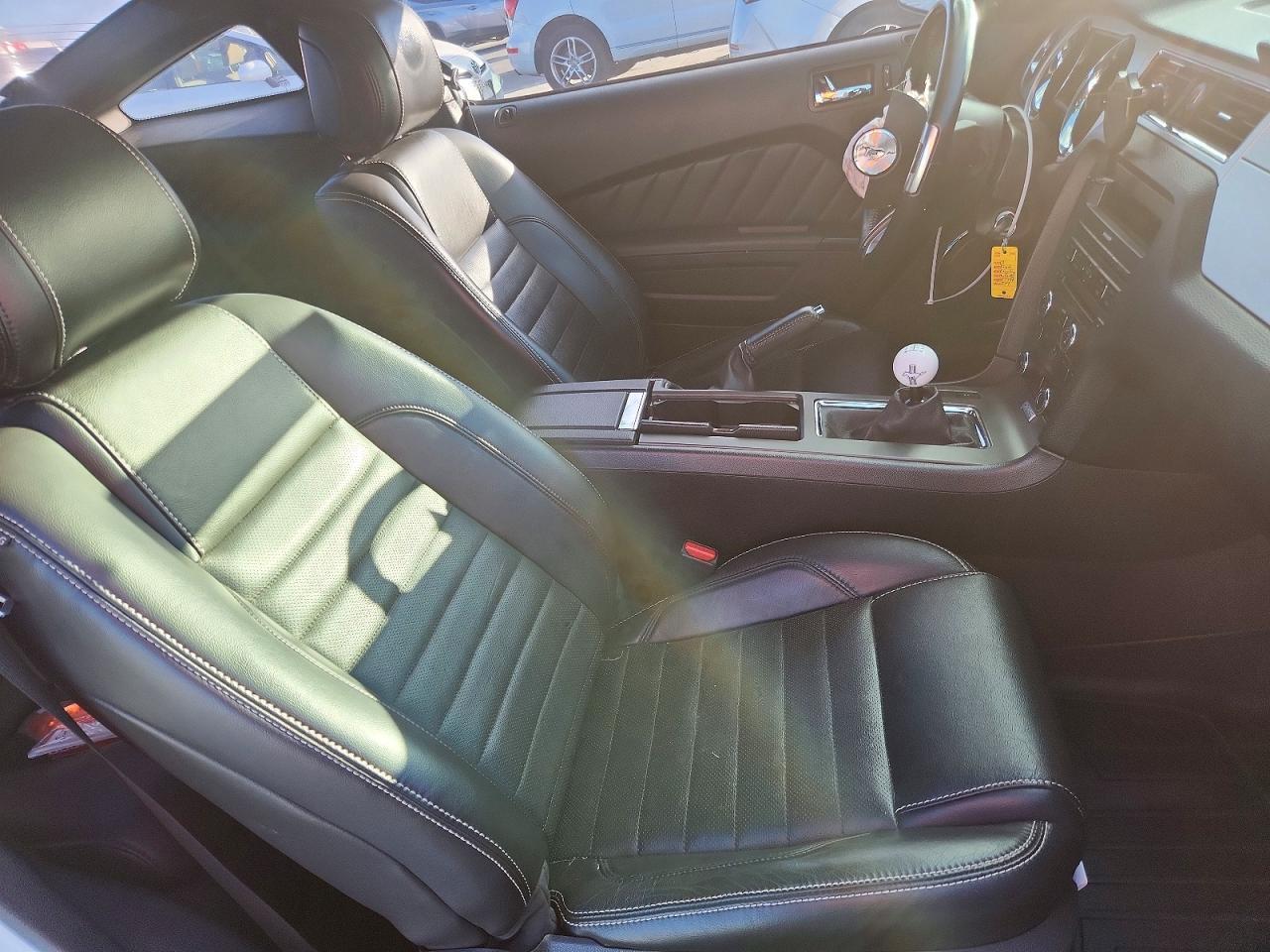 2013 FORD MUSTANG
