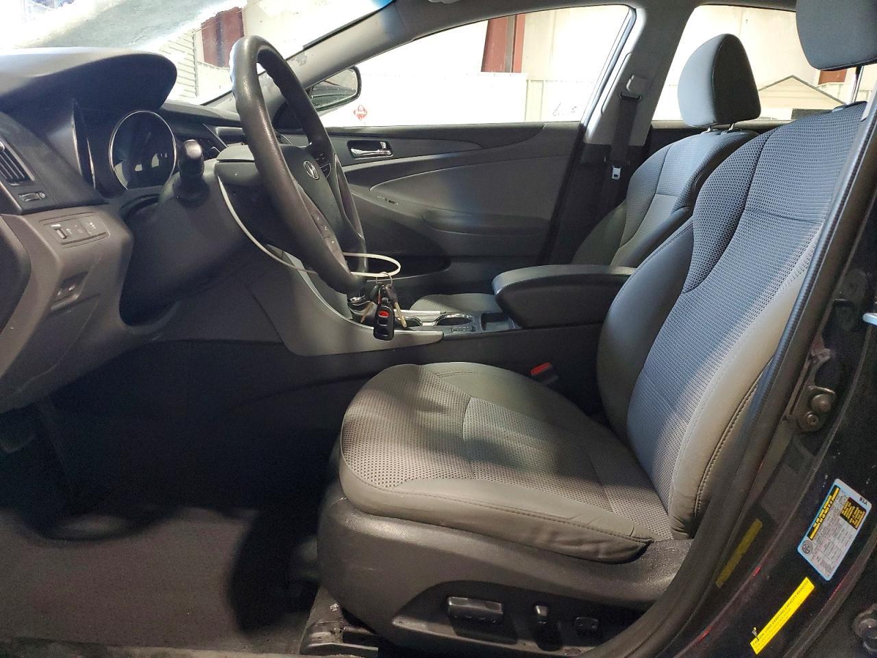2013 HYUNDAI SONATA