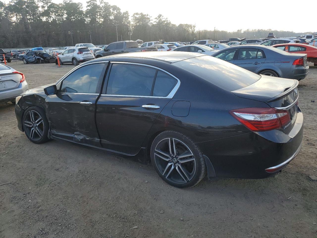 2017 HONDA ACCORD