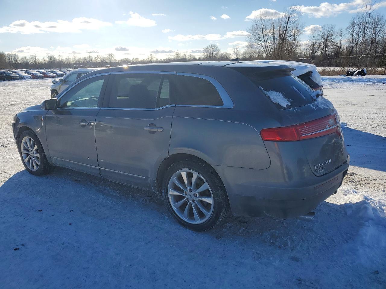 2010 LINCOLN MKT