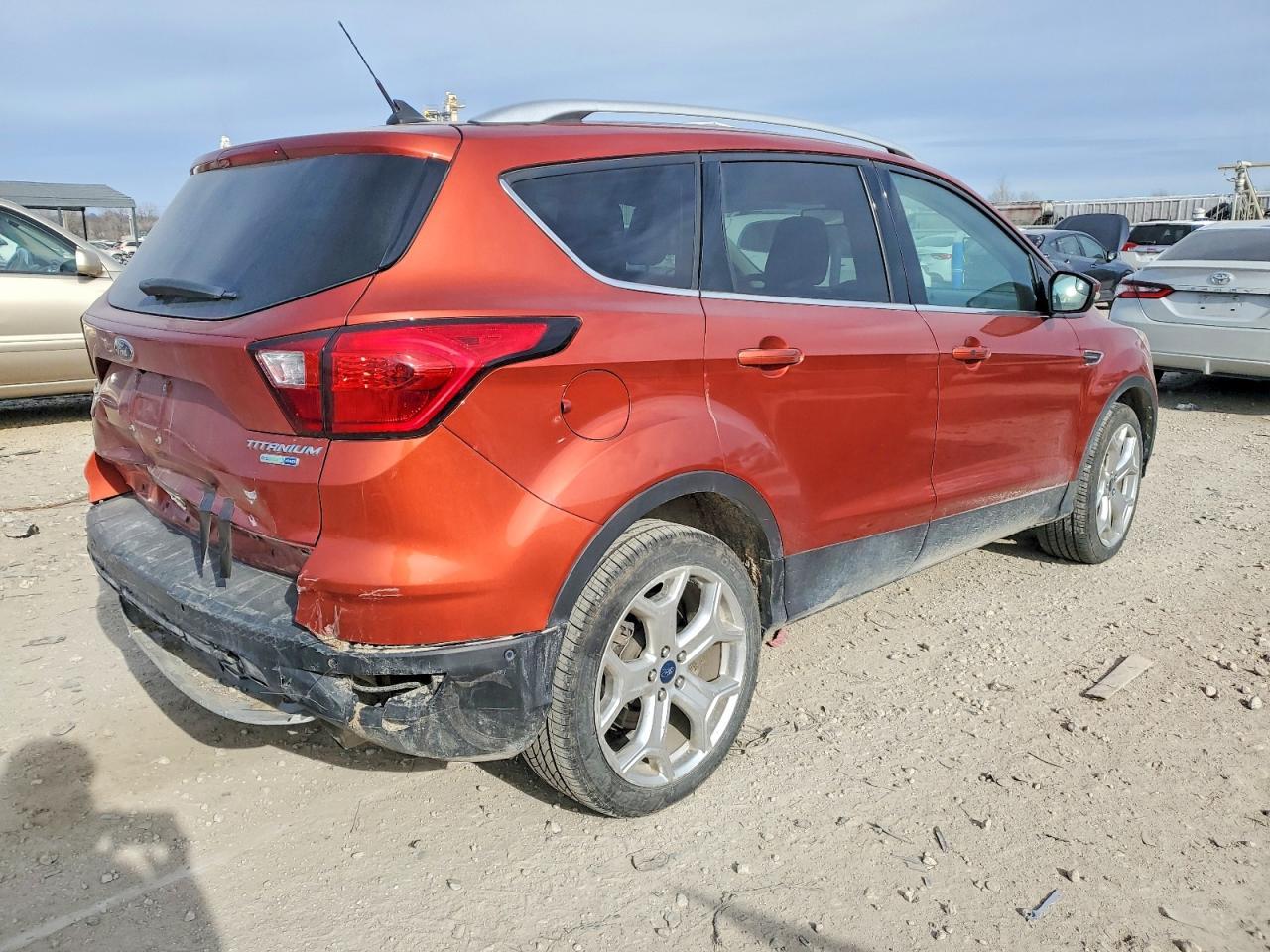 2019 FORD ESCAPE