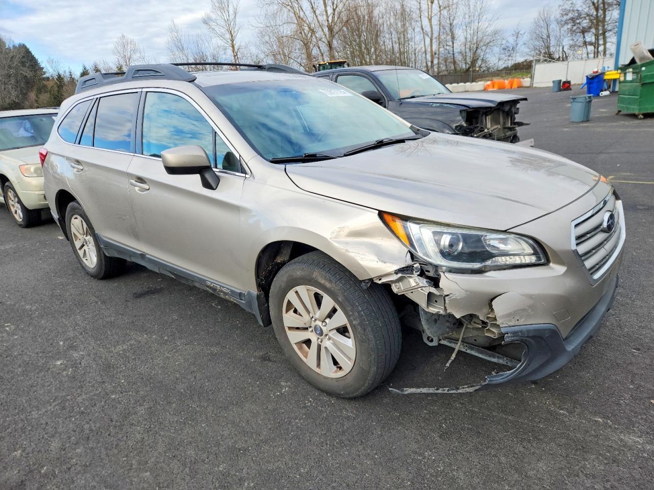 2015 SUBARU Outback
