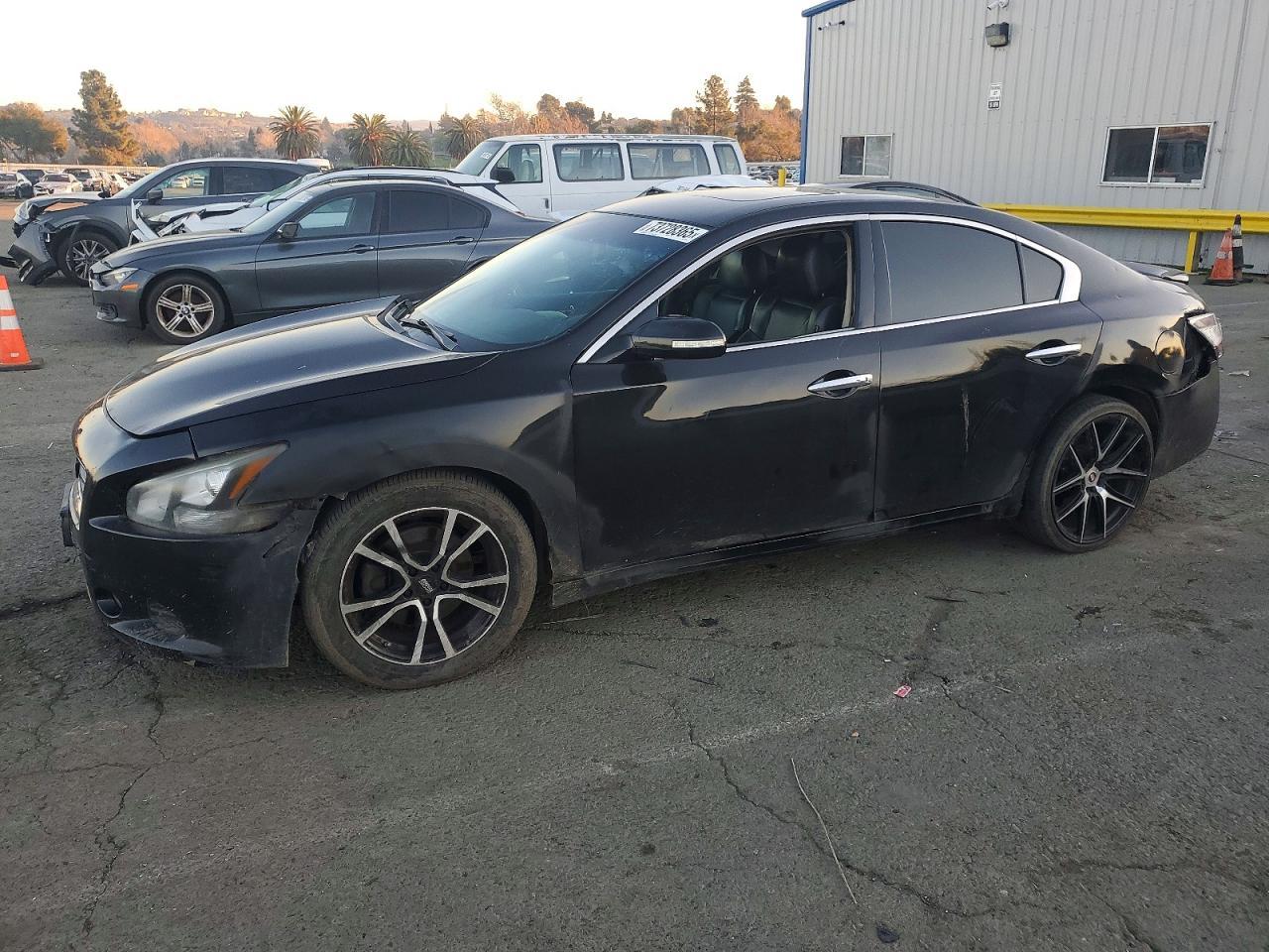 2014 NISSAN Maxima
