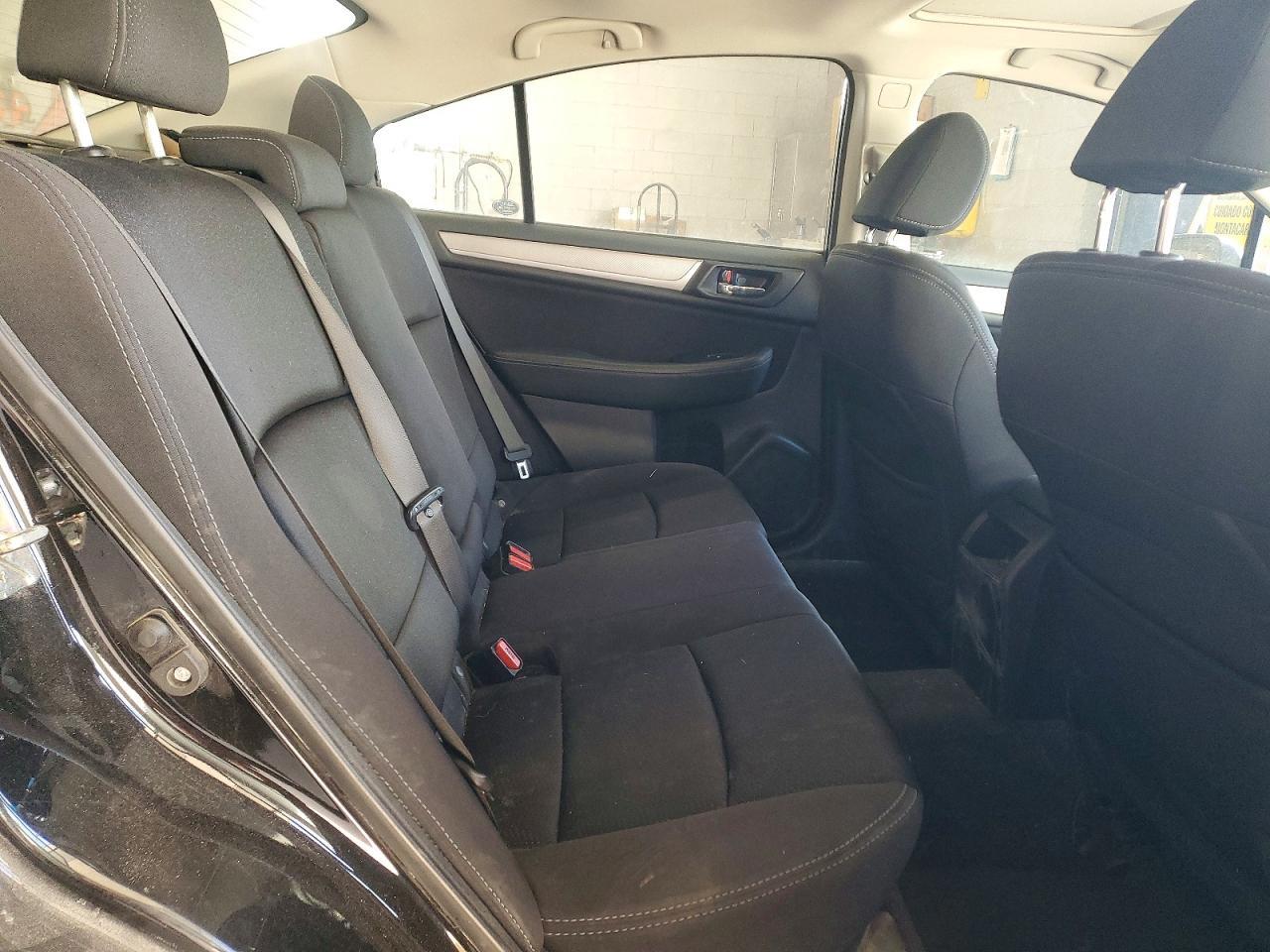 2016 SUBARU Legacy