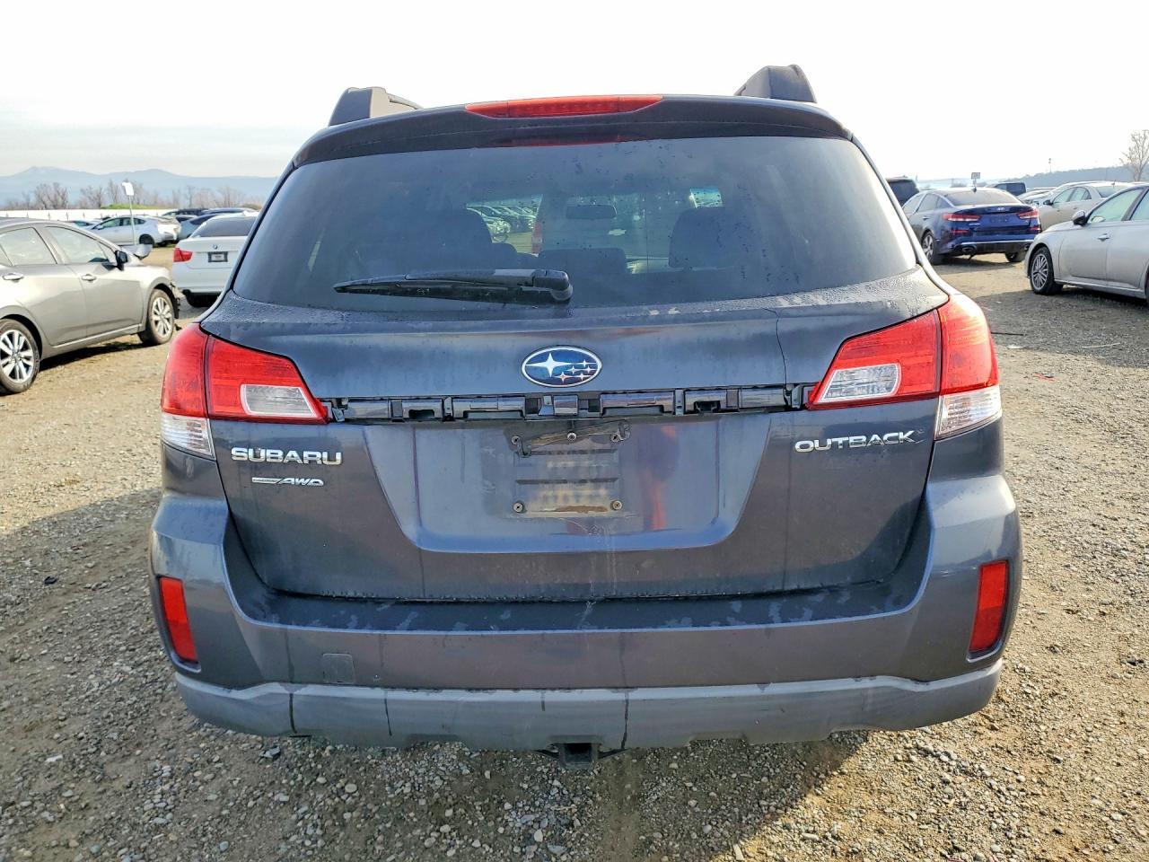 2010 SUBARU Outback