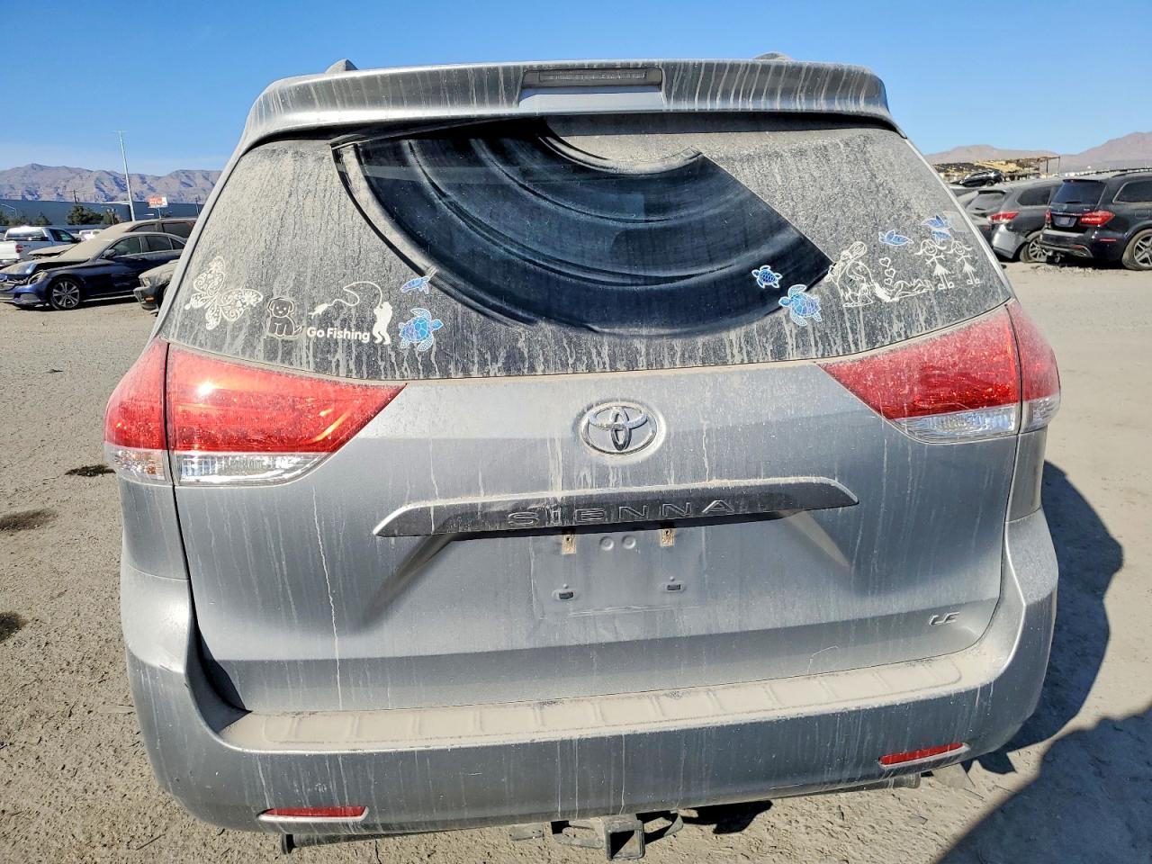 2014 TOYOTA SIENNA