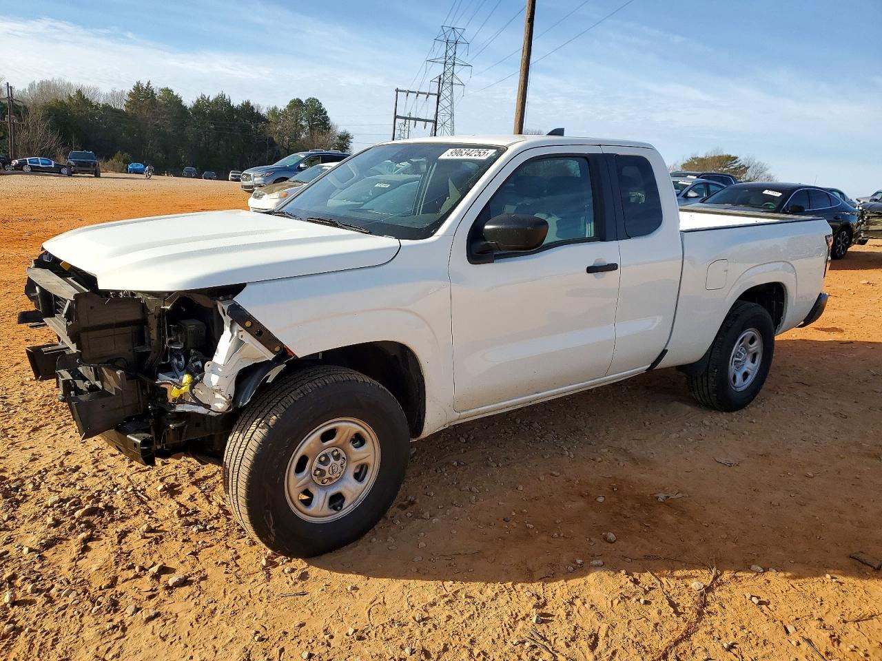 2025 NISSAN Frontier