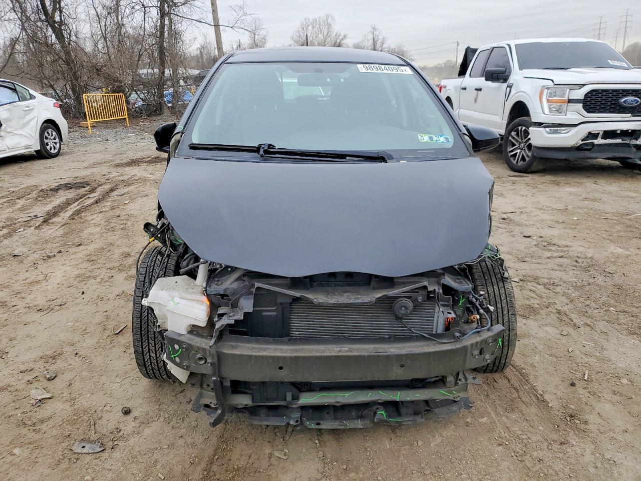 2015 TOYOTA YARIS
