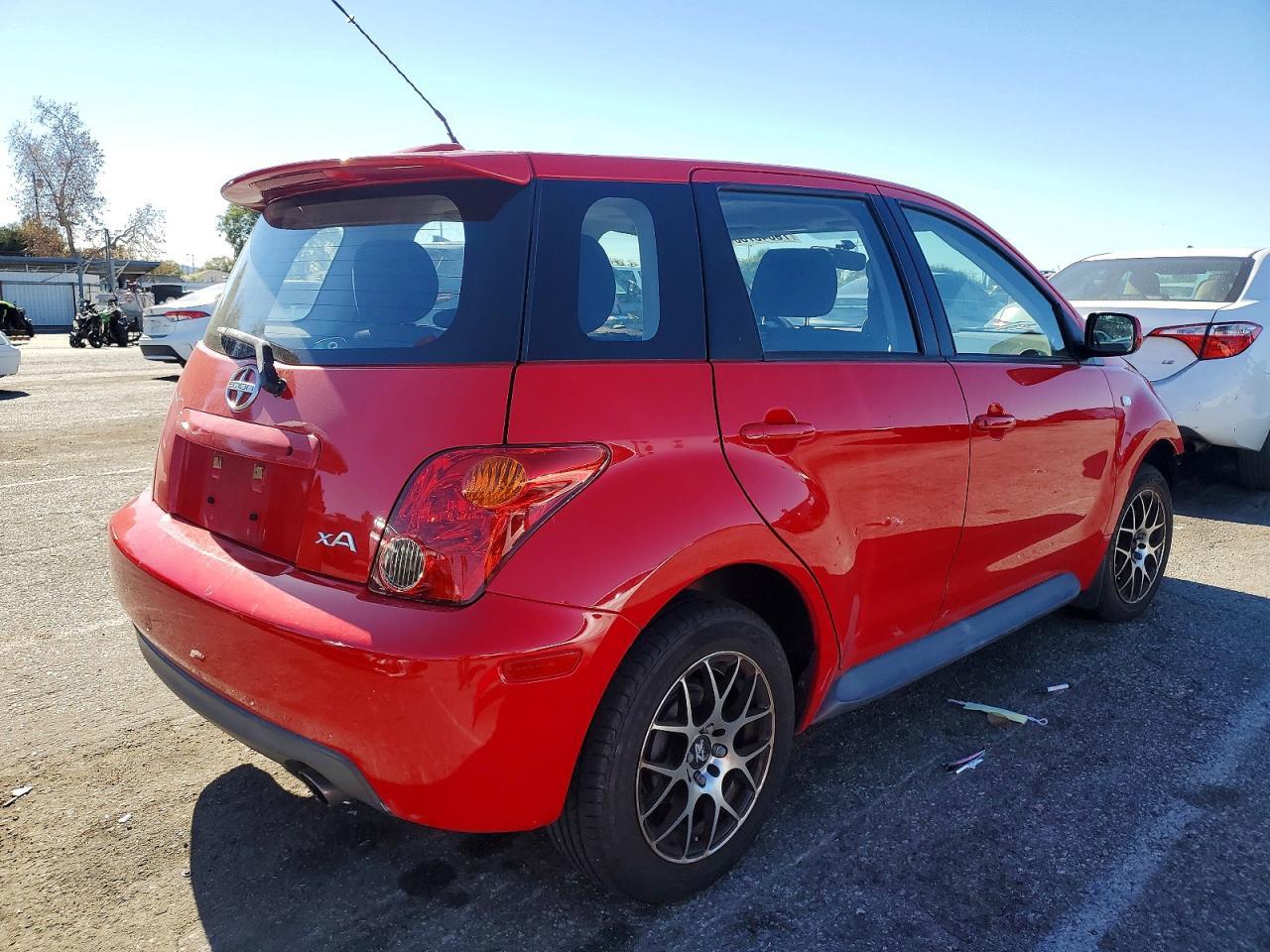 2005 TOYOTA SCION
