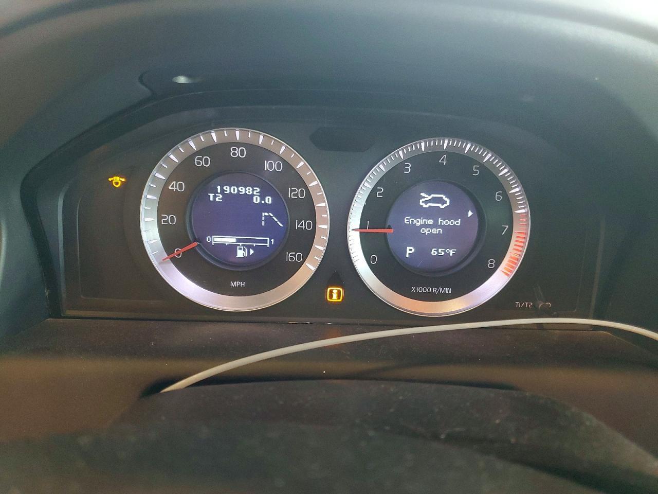 2011 VOLVO XC60