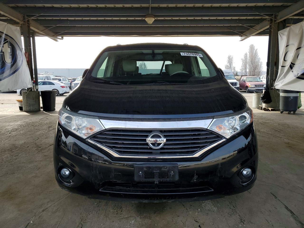 2013 NISSAN Quest