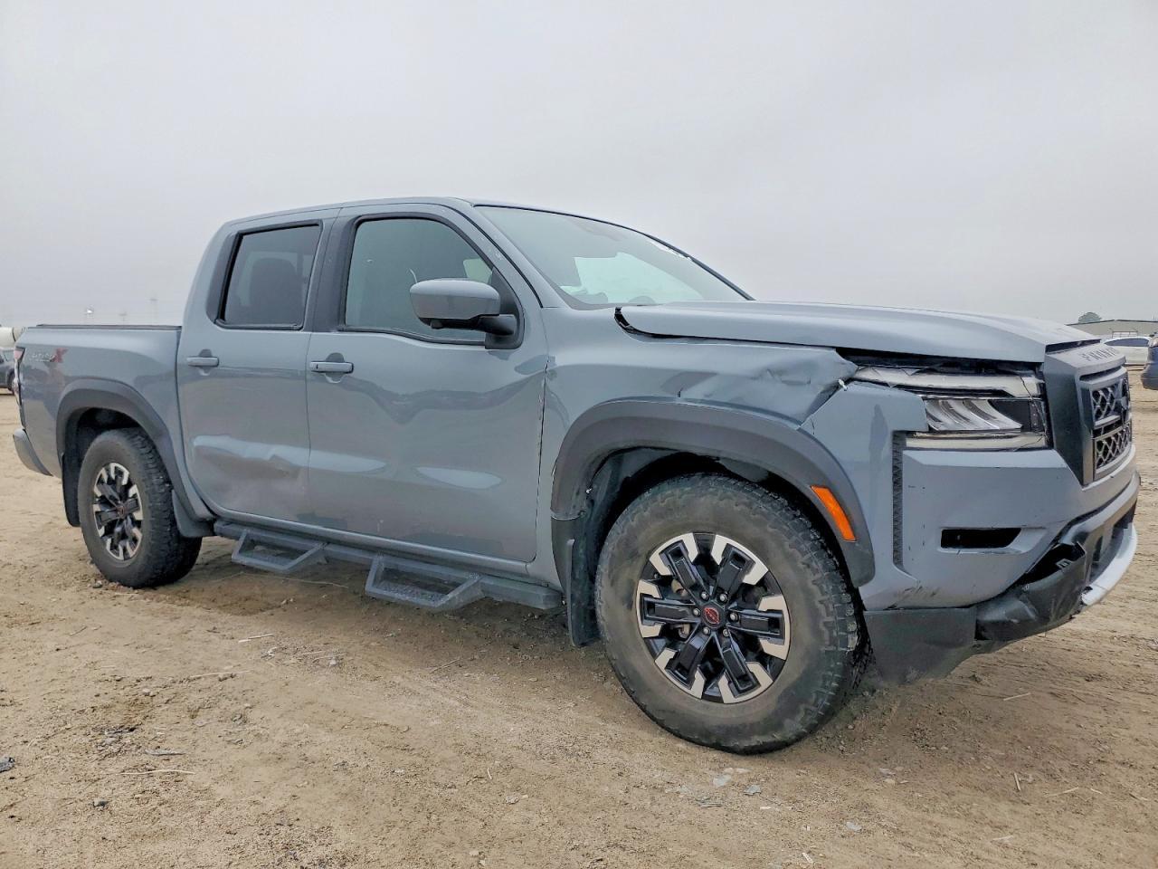 2022 NISSAN Frontier