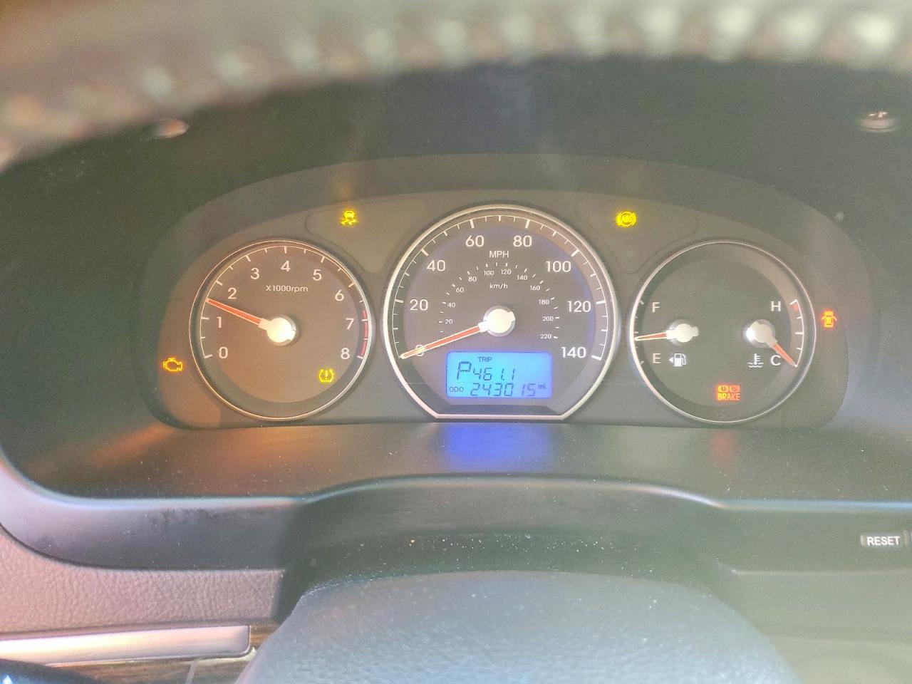 2011 HYUNDAI SANTA FE