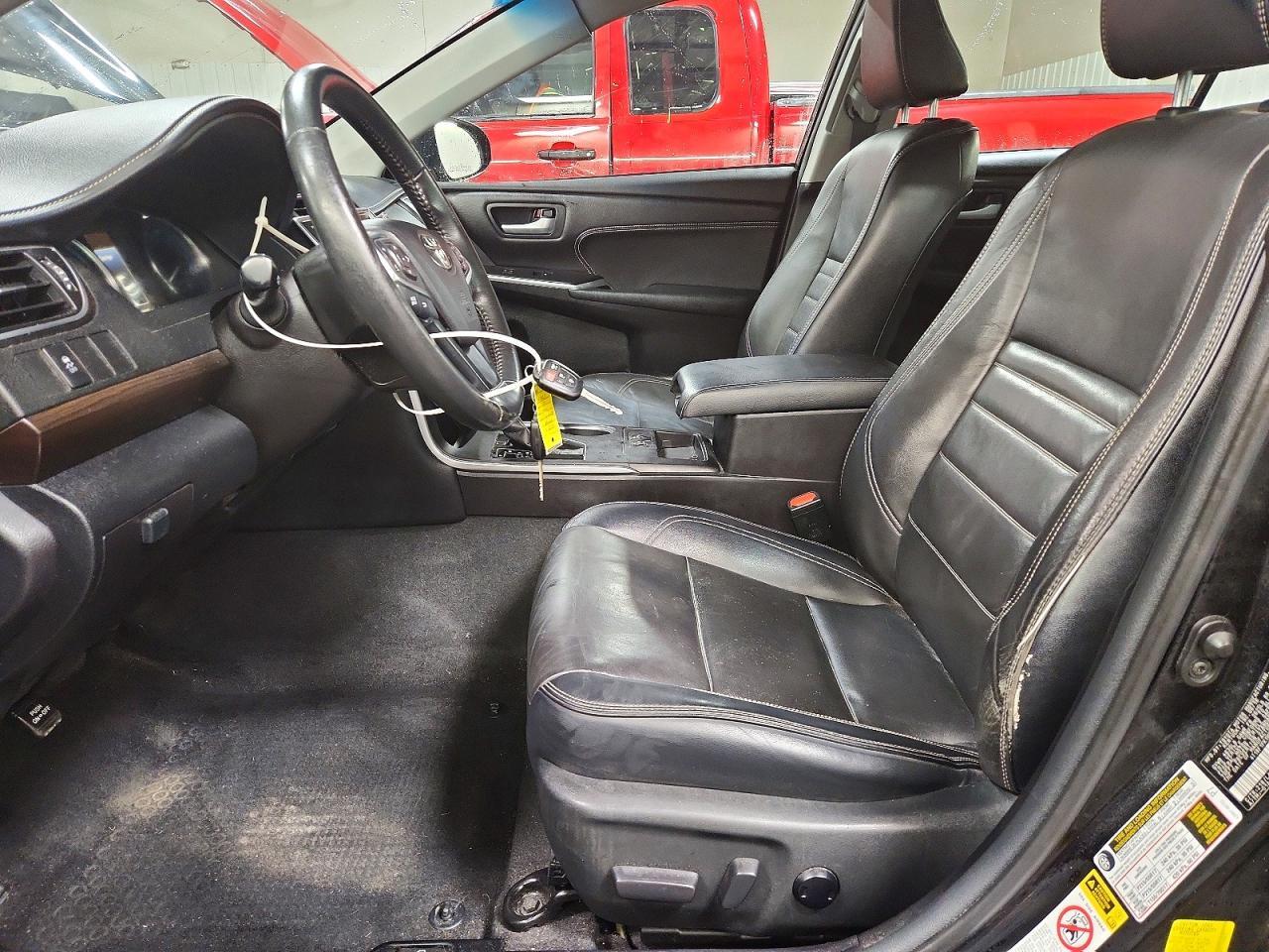 2017 TOYOTA CAMRY