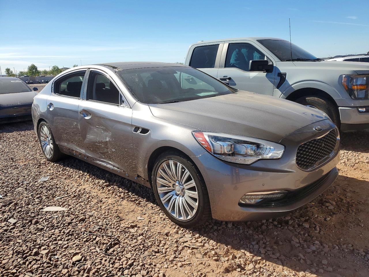 2015 KIA K900