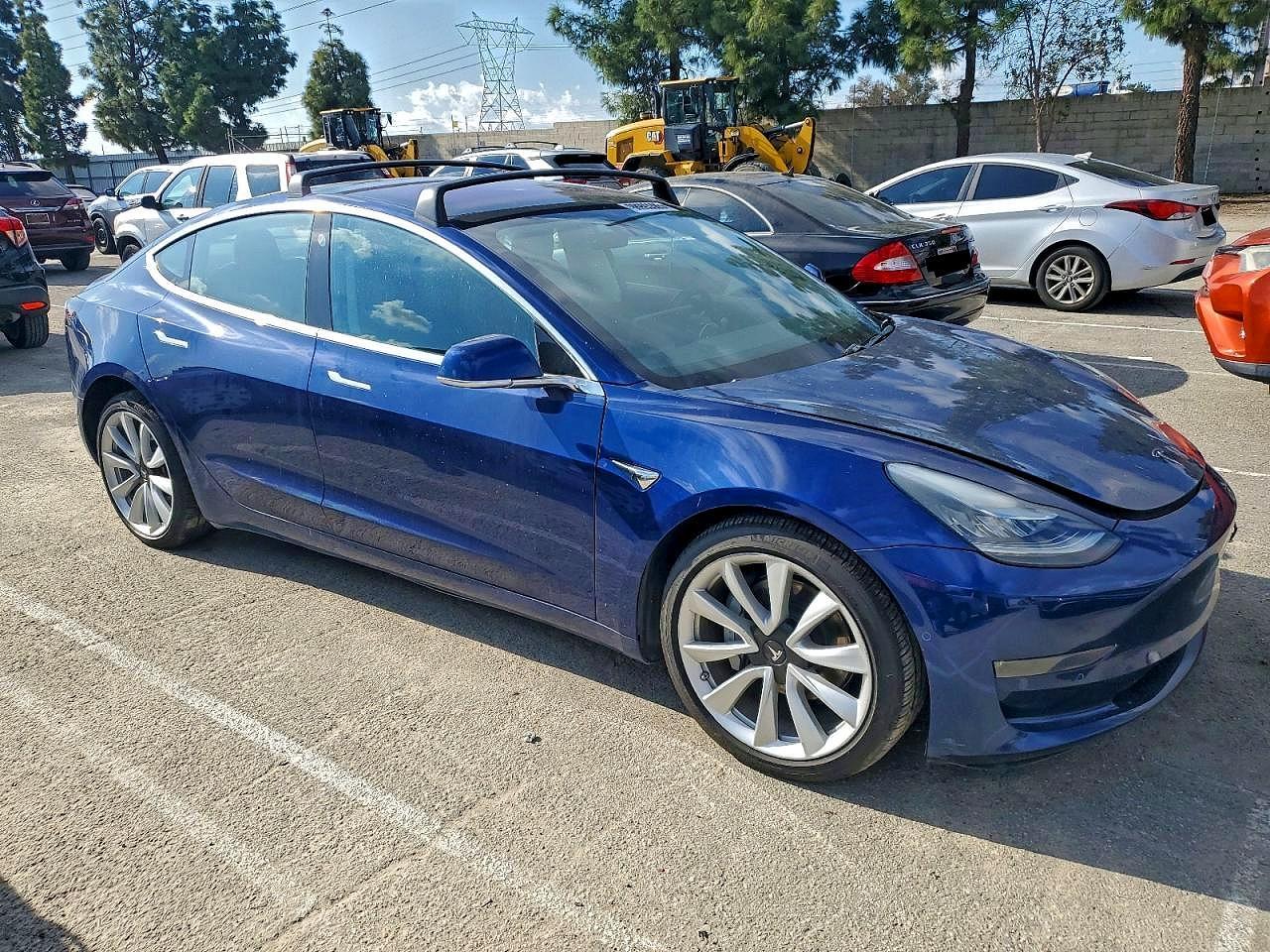 2018 TESLA MODEL 3