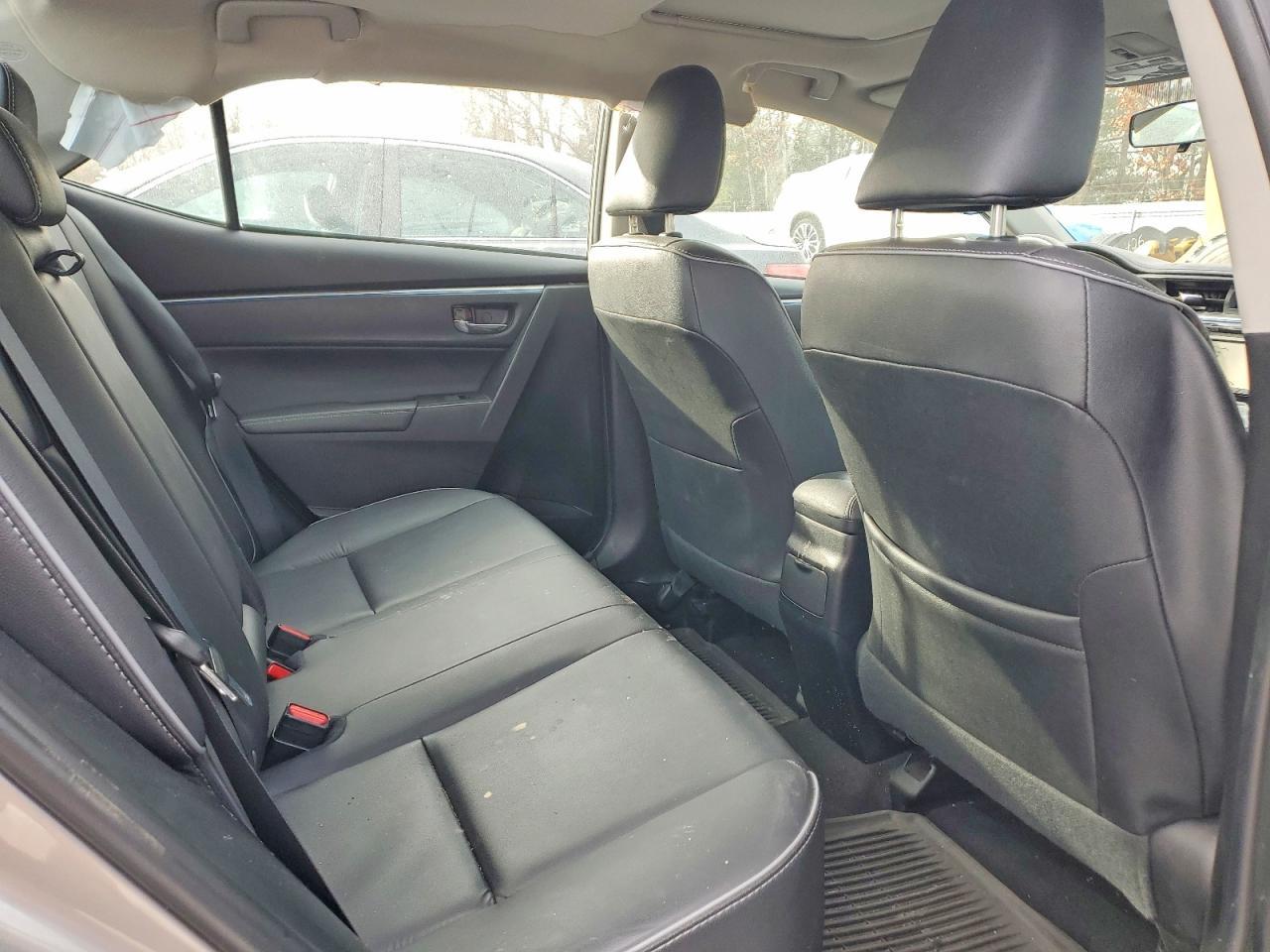 2016 TOYOTA COROLLA