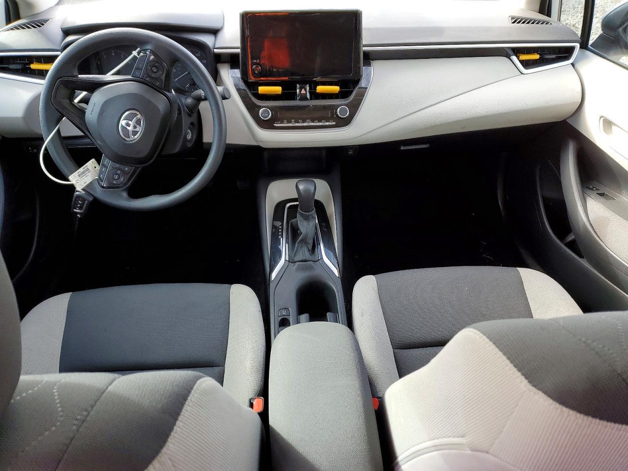 2025 TOYOTA COROLLA