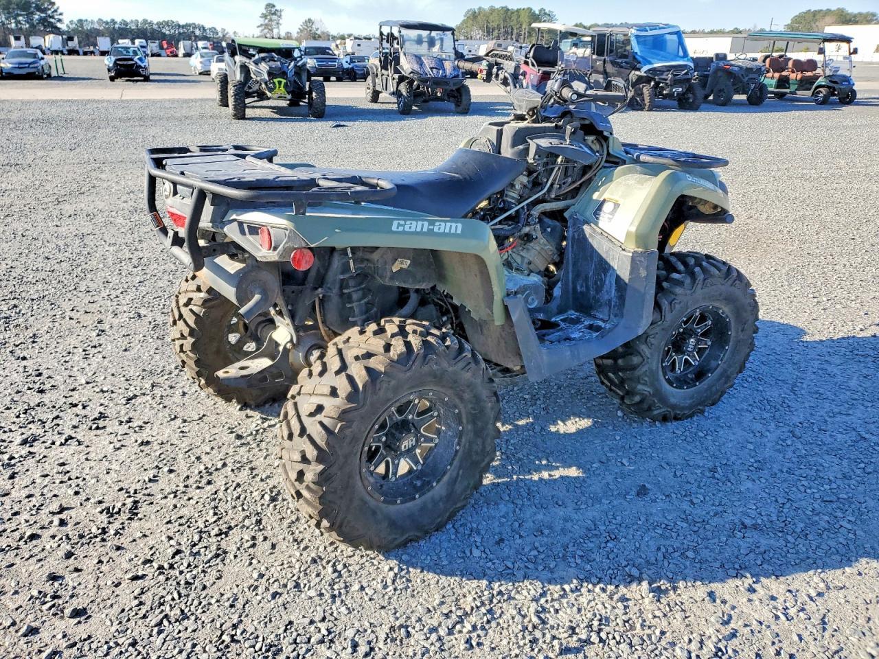 2016 CAN-AM OUTLANDER