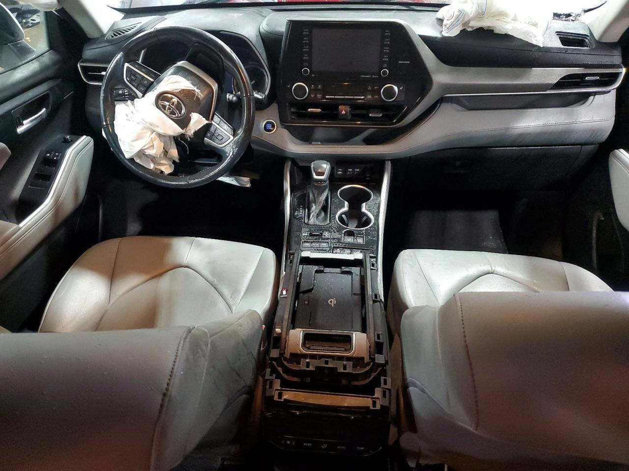 2022 TOYOTA HIGHLANDER