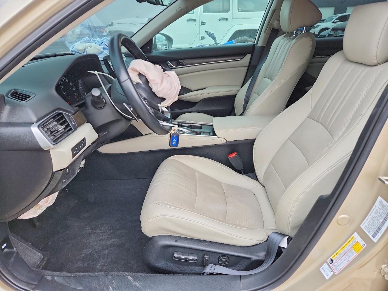 2019 HONDA ACCORD