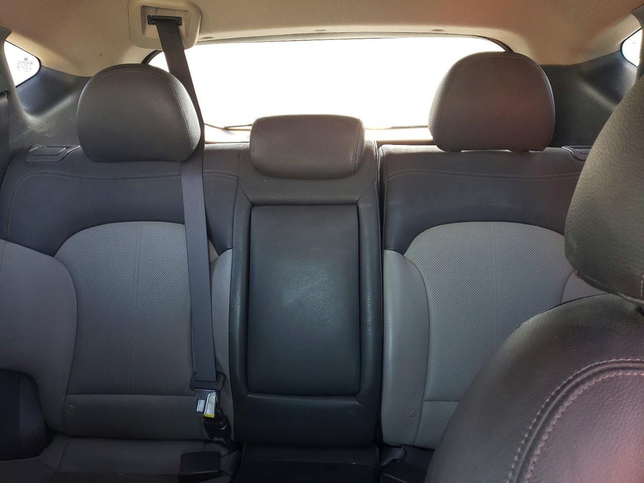 2011 HYUNDAI TUCSON