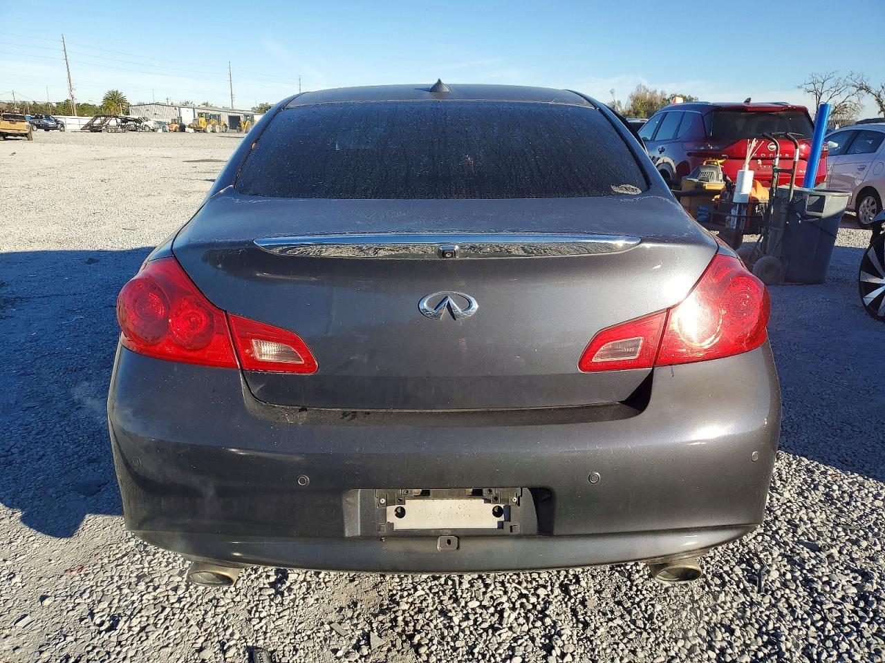2012 INFINITI G37