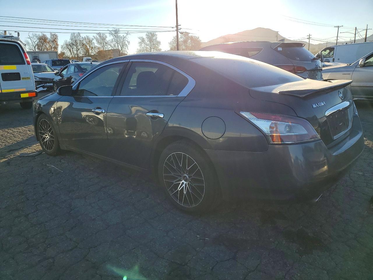 2013 NISSAN Maxima