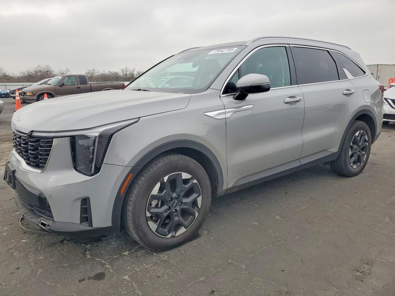 2025 KIA SORENTO