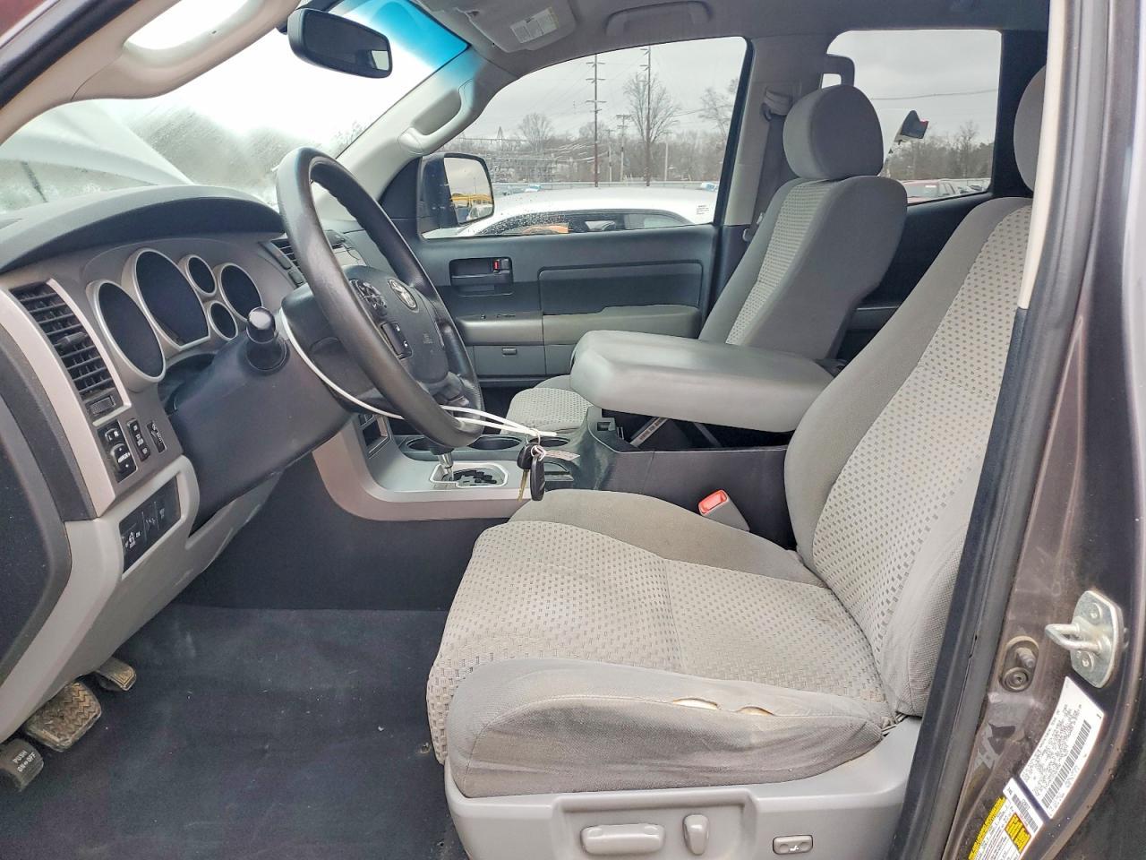 2012 TOYOTA TUNDRA