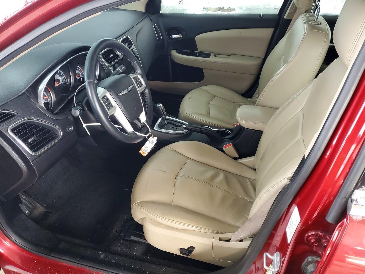 2012 CHRYSLER 200