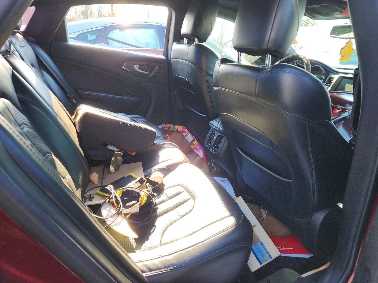 2015 CHRYSLER 200