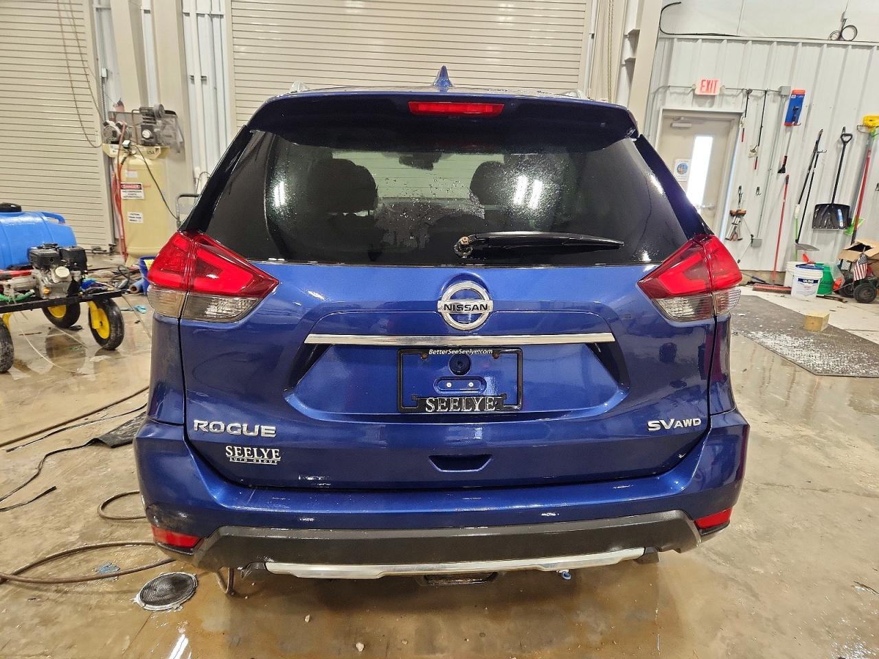 2017 NISSAN ROGUE
