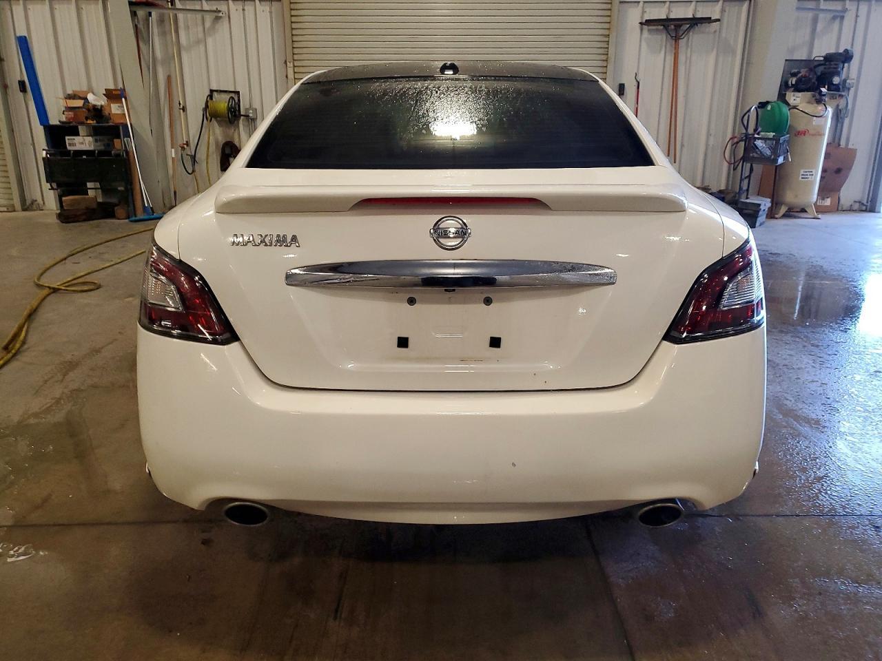 2012 NISSAN Maxima