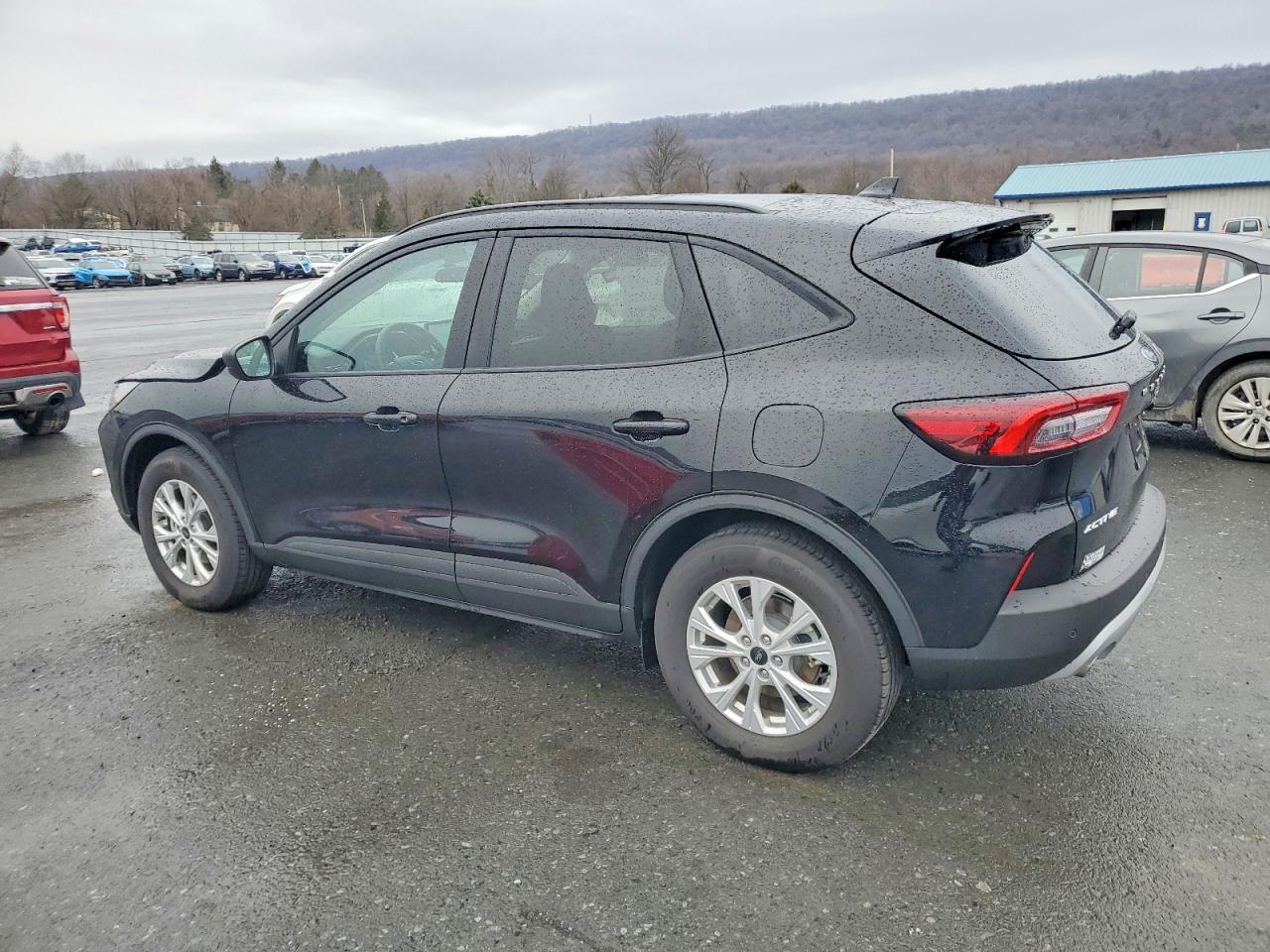 2025 FORD ESCAPE