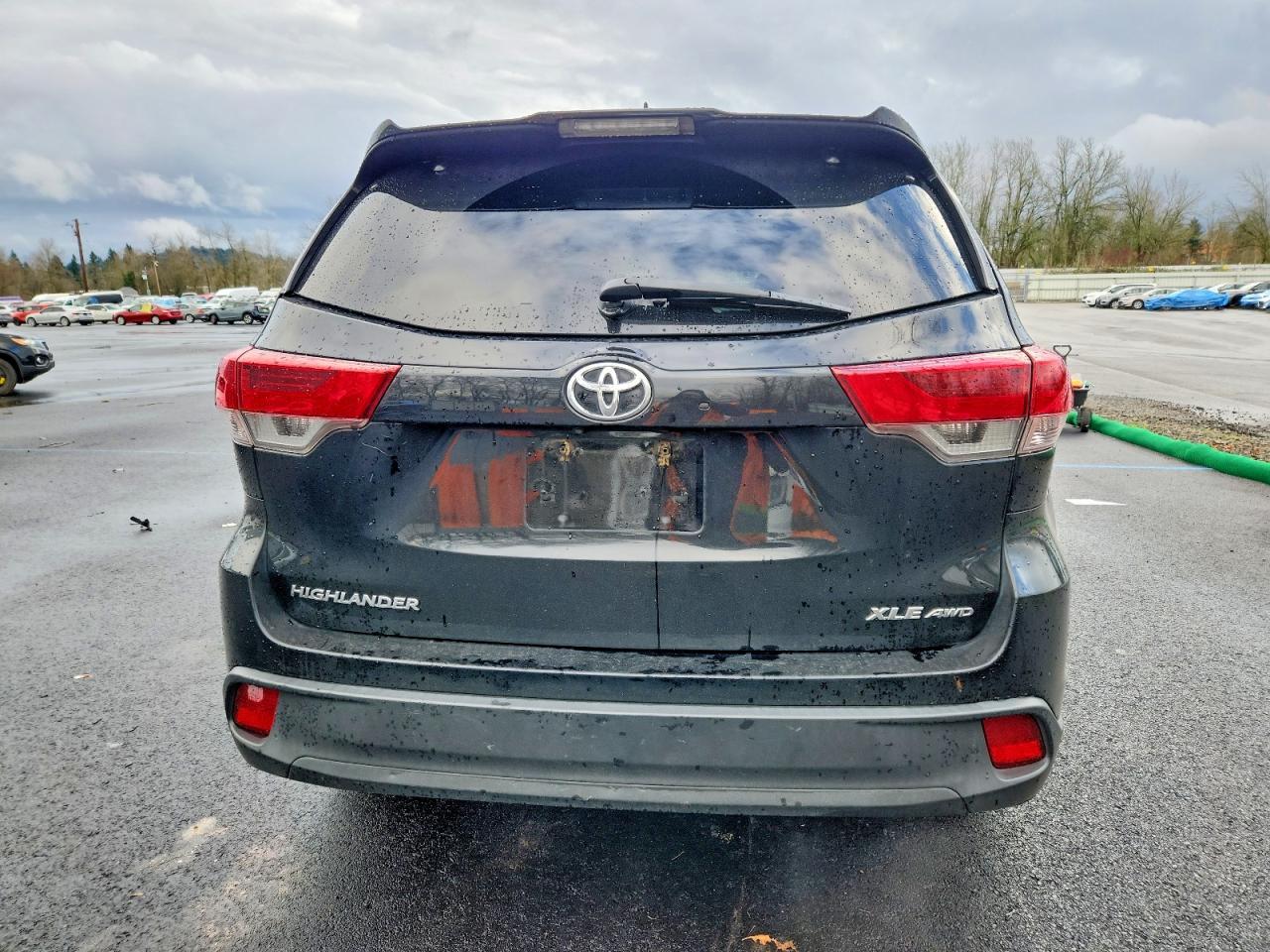 2017 TOYOTA HIGHLANDER